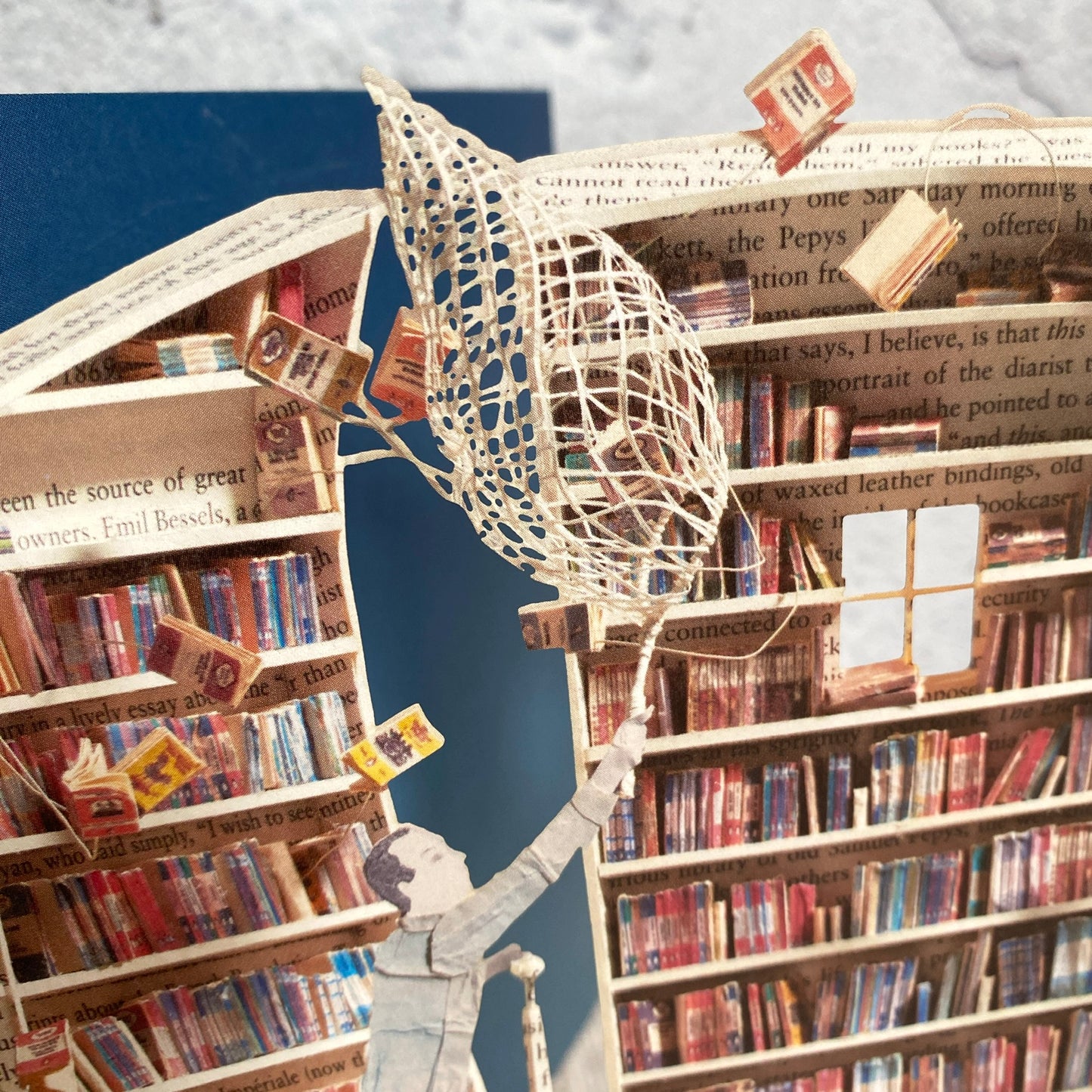 The Book Collector - Scissors Paper Tree Lasercut Card, Su Blackwell GC2069