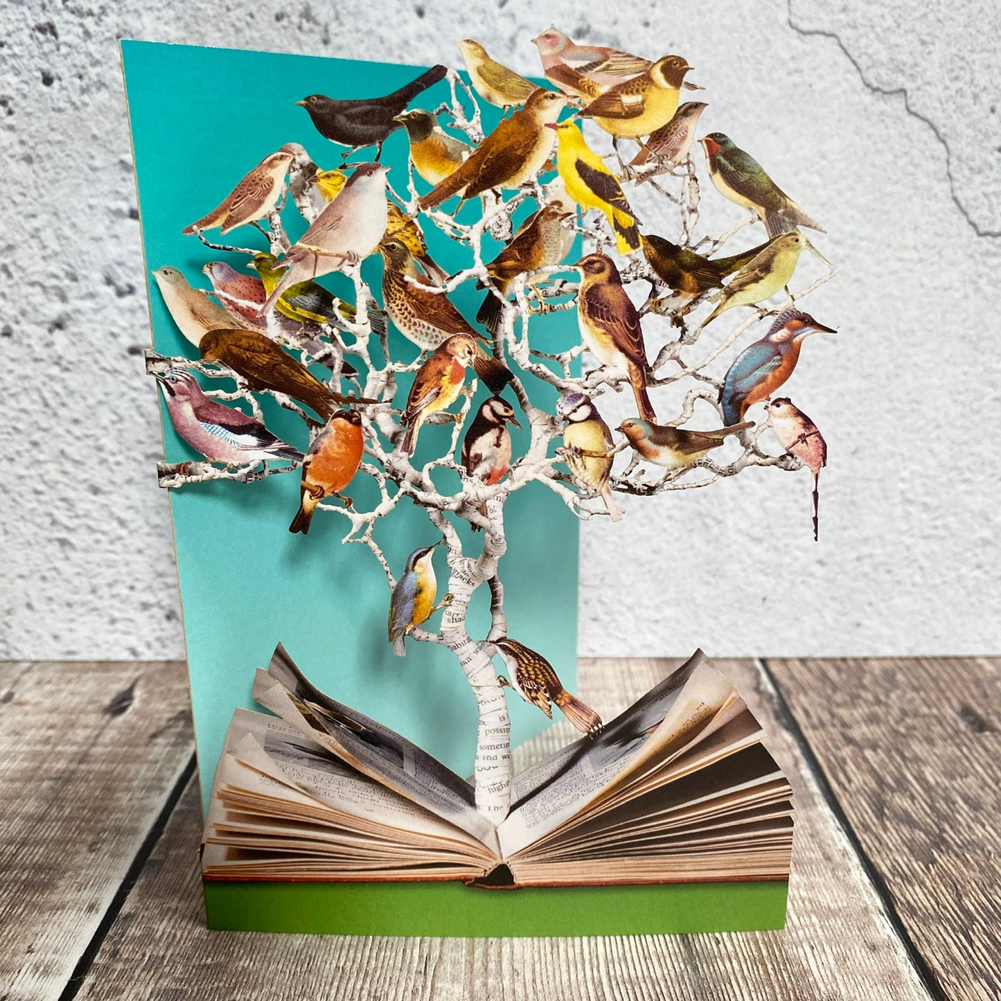 Bird Tree - Scissors Paper Tree Lasercut Card, Su Blackwell GC2092