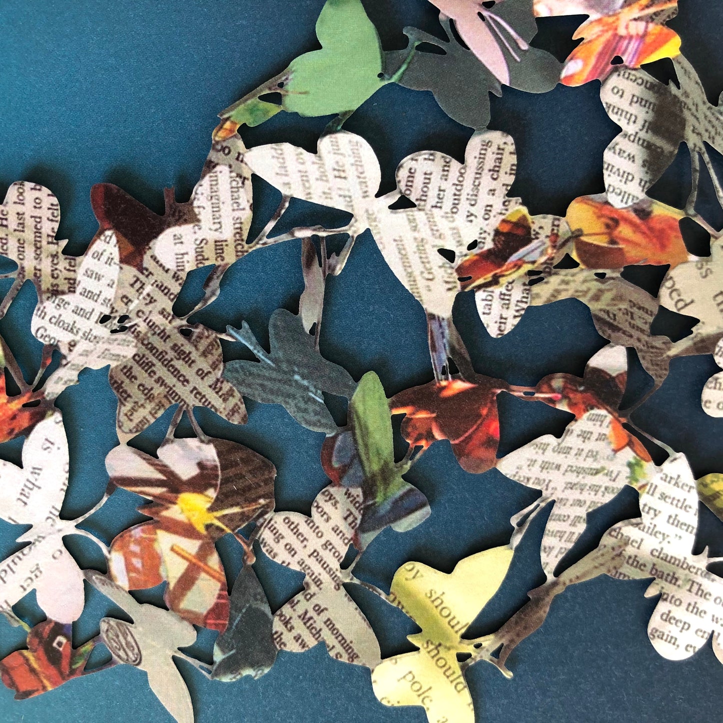 Butterflies - Scissors Paper Tree Lasercut Card, Su Blackwell GC2091
