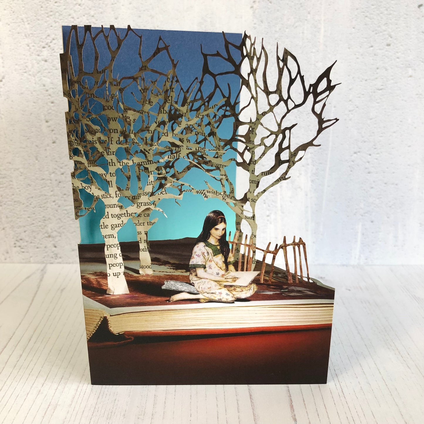 Paper Scissors Tree Book Girl Lasercut Card by Su Blackwell GC2269